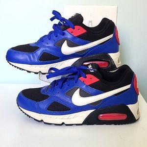 Nike air max shoes